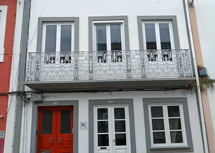 Casa Ao Centro - Angrego * Angra do Heroismo